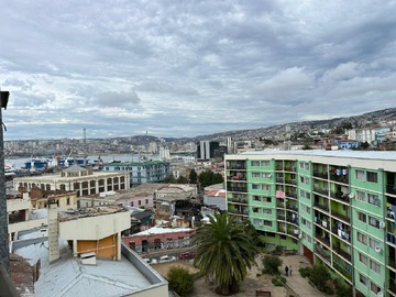 Departamento en venta en Encanto Patrimonial Renovado en el Corazón de Valparaíso Rebajado - 2 dormitorios, 1 baño