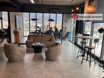Oficina en arriendo mensual en Av. La Dehesa 1200, Lo Barnechea - 2 dormitorios, 2 baños
