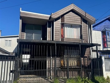 Casa en venta en Ampliacion Villa Cordillera, Puerto Montt - 6 dormitorios, 1 baño