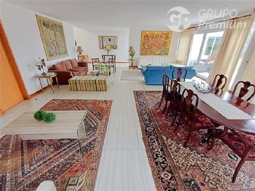 Casa en venta en Avenida Bosques de Montemar, Concón - 4 dormitorios, 6 baños