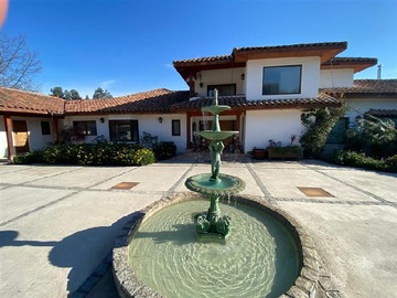Casa en venta en Trebulco 5D 6B 615 m2 en 7237 de terreno Piscina, tuba y sauna, Talagante - 5 dormitorios, 6 baños