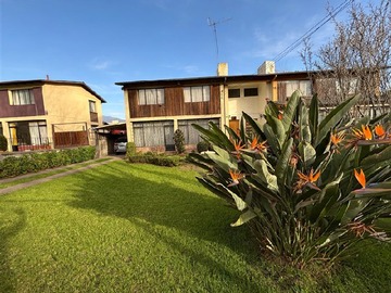 Casa en venta en Colegio Saint John´s Villa Academy, La Reina - 4 dormitorios, 2 baños