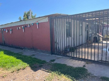Casa en venta en Amplia Casa Familiar con Gran Jardín (156642), Estación Central - 3 dormitorios, 1 baño