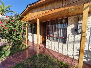 Casa en venta en Villa los heroes pepe abad, Maipú - 3 dormitorios, 2 baños