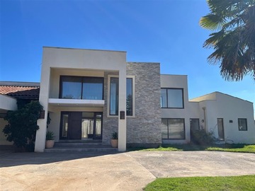 Casa en venta en Santa Ana Lt -12 S/N Camino a Palmira, Talca - 5 dormitorios, 6 baños