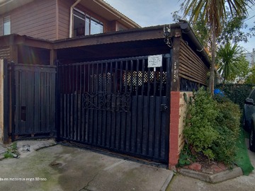 Casa en venta en Casa 3D 2B Ubicada en Puente Alto Oriente - 3 dormitorios, 2 baños