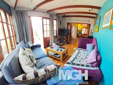 Casa en venta en Los Jardines 523, Ñuñoa - 5 dormitorios, 4 baños
