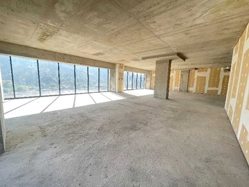 Oficina en arriendo mensual en Metro Manuel Montt // Oportunidad (163498), Providencia