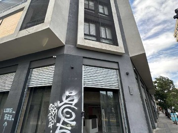 Local Comercial en arriendo mensual en Amplio Local Comercial en Barrio Republica (161563), Santiago - 1 baño