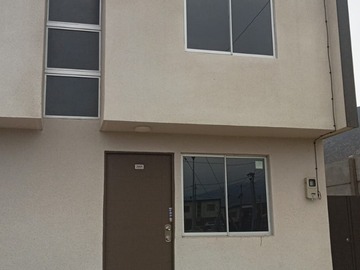 Casa en arriendo mensual en Humedal Quilimari, Coquimbo - 3 dormitorios, 1 baño