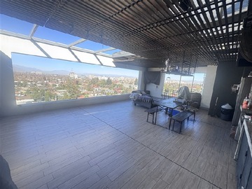 Departamento en venta en A pasos de metro Los Dominicos, Las Condes - 2 dormitorios, 2 baños