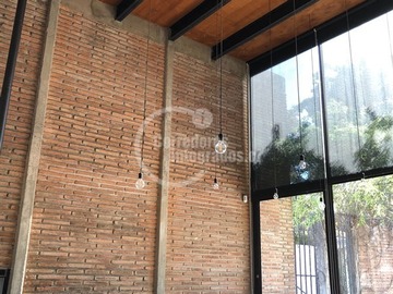 Oficina en venta en Av. Vitacura con Luis Carrera, Vitacura - 2 dormitorios, 2 baños