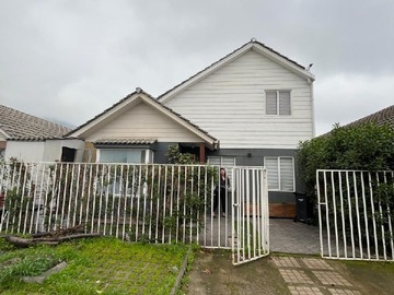 Casa en venta en Propiedad en Micro-Barrio en Pasaje Romaza Norte, Larapinta. - 4 dormitorios, 2 baños