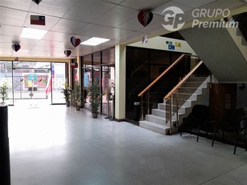 Terreno Industrial en venta en carlos valdovinos con arturo prat, San Miguel - 5 baños