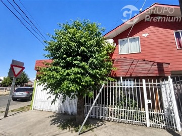 Casa en venta en Pasaje Ebenezer/ Avenida Bartolomé, Chillán - 3 dormitorios, 1 baño