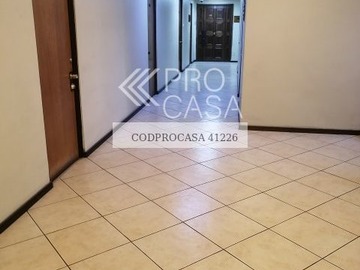 Oficina en arriendo mensual en teatinos - morande, Santiago - 1 baño