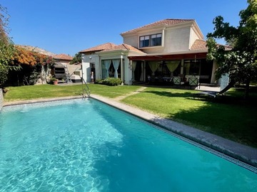 Casa en venta en Impecable, 5 dormitorios, piscina, Colina - 5 dormitorios, 5 baños