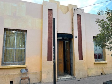 Casa en venta en Calle Maipu, Los Andes - 5 dormitorios, 1 baño