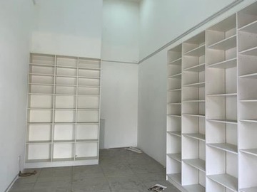 Local Comercial en arriendo mensual en Avenida Recoleta, Recoleta - 1 baño