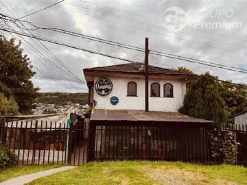 Casa en venta en Calle ochagavia #790, Puerto Montt - 2 baños