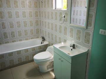 Casa en arriendo mensual en santa carolina 18-2, Lampa - 3 dormitorios, 2 baños
