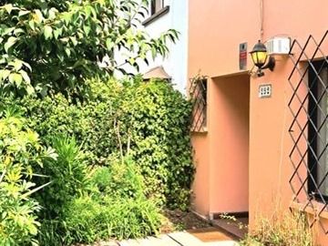 Casa en arriendo mensual en hamburgo, Ñuñoa - 6 dormitorios, 4 baños