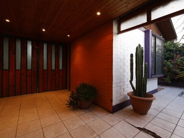 Casa en venta en Diego barroz ortiz / avenida cuatro poniente., Maipú - 3 dormitorios, 2 baños