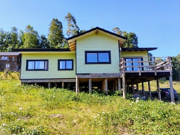 Casa en arriendo mensual en Villarrica, Villarrica - 2 dormitorios, 2 baños
