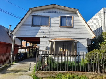 Casa en venta en Villarrica, Villarrica - 4 dormitorios, 2 baños