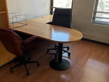 Oficina en arriendo mensual en Asturias, Las Condes - 2 dormitorios, 2 baños