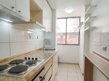 Departamento en arriendo mensual en Calle Poeta Vicente Huidobro Macul, Macul - 3 dormitorios, 2 baños