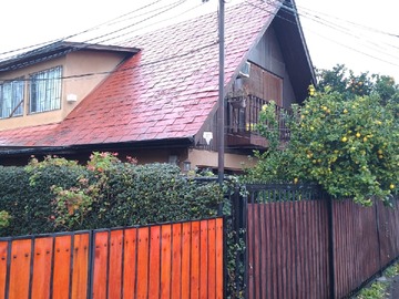 Casa en venta en Avenida Echeñique 7421, La Reina, Santiago Metropolitan Region 7850000, Chile, La Reina - 5 dormitorios, 2 baños