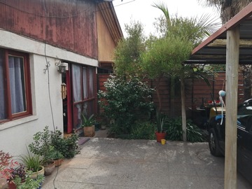 Casa en venta en Ongolmo 715, Cerrillos - 4 dormitorios, 2 baños