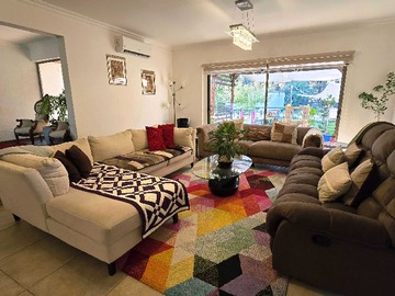 Casa en arriendo mensual en Casa Amplia y Moderna, Lista para Habitar (171590), Colina - 4 dormitorios, 4 baños