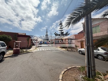 Casa en venta en amanecer 554, Antofagasta - 3 dormitorios, 2 baños
