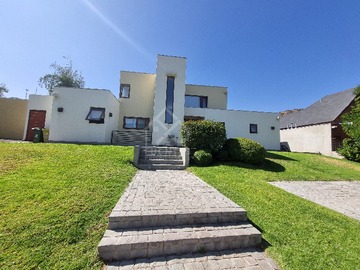 Venta / Casa / Colina