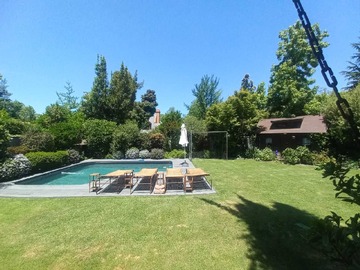 Casa en venta en Av. La Dehesa , casa Camino del Marqués (63207), Lo Barnechea - 5 dormitorios, 5 baños