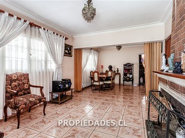 Casa en venta en Metro Ciudad del Niño / Octava Avenida, San Miguel - 5 dormitorios, 2 baños