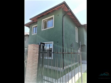 Casa en venta en 48 1/2 Oriente C 1101, Talca - 4 dormitorios, 3 baños