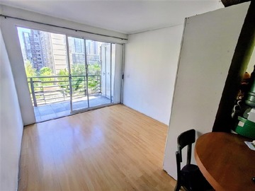 Departamento en venta en Santa Victoria / Lira, Santiago - 2 dormitorios, 2 baños