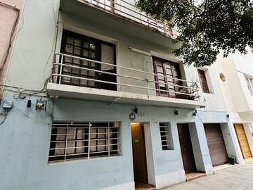Casa en arriendo mensual en Cerro santa lucía, Santiago - 11 dormitorios, 8 baños