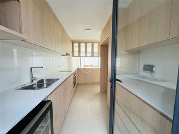 Casa en venta en Fernando Castillo Velasco / Los Maitenes, La Reina - 3 dormitorios, 3 baños