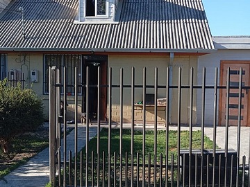 Casa en venta en Altos de san pedro, Molina - 5 dormitorios, 1 baño