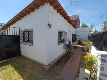 Casa en venta en Quilpué, Quilpué - 5 dormitorios, 2 baños