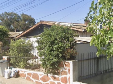 Casa en venta en Villa Dulce, Viña del Mar - 4 dormitorios, 1 baño