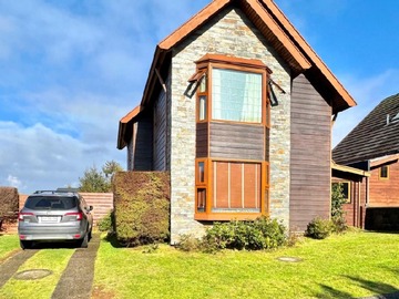Casa en venta en Silos de Torobayo, Valdivia - 3 dormitorios, 4 baños