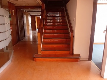 Oficina en arriendo mensual en Miraflores, Santiago - 12 dormitorios, 4 baños