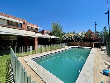 Casa en venta en San carlos de apoquindo, san damian, condominio, Las Condes - 5 dormitorios, 5 baños