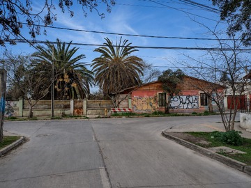 Terreno en venta en Terreno Esquina Por 3 Calles de 961, 47 M en la Cisterna