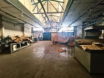 Local Comercial en arriendo mensual en Chiloe /Victoria, Santiago - 4 baños